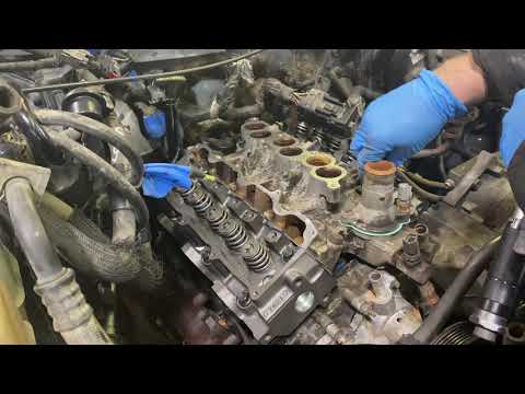 Видео: Переустановка головки блока цилиндров Ford Ranger 3.0L 2000 года и заведется ли он?