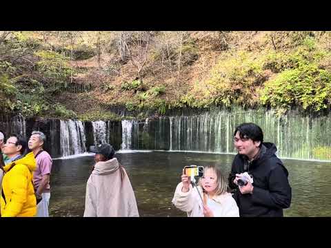 Видео: Nov 2, 2025. Каруизава, Водопад Белые нити