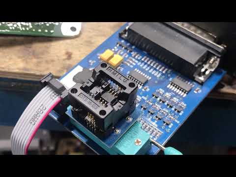 Видео: Работа с блоком SRS Airbag Hyundai Solaris 95910-1R000 удаления краша iProg