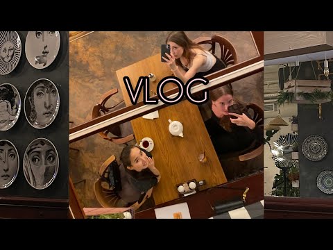 Видео: VLOG || новая работа☕️пытаюсь не поправиться от стресса🧎🏼‍♀️сюрреализм как человек🥀
