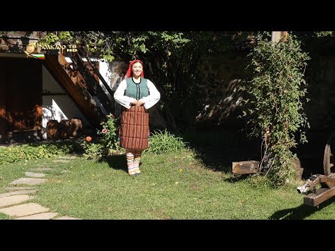 Видео: Магдалена Балабанова и ансамбъл „Разложки мераци”– Ой, отдолу идат табор яничари