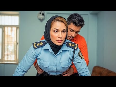 Видео: Полицейский выполняет последнюю просьбу заключенного перед его смертью    душераздирающий момент
