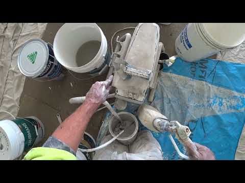 Видео: Масляная краска, очистка безвоздушного краскопульта после покраски. Самый часто задаваемый вопрос...