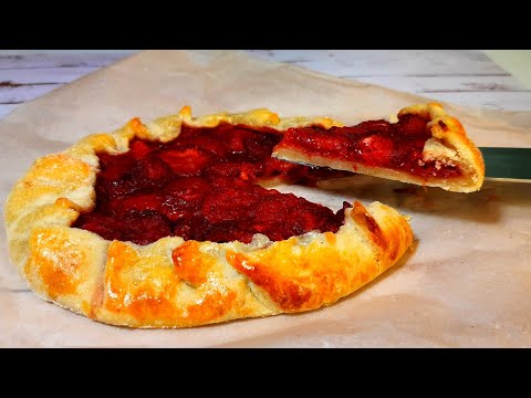 Видео: НЕРЕАЛЬНО ВКУСНЫЙ РЕЦЕПТ летний пирог с клубникой | клубничный пирог или галета с клубникой