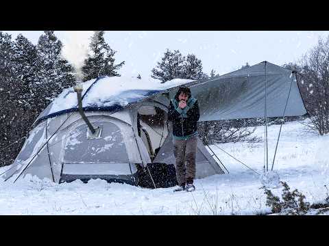 Видео: ТЕПЛЫЙ ПАЛАТОЧНЫЙ КЕМПИНГ В МЕТНУЮ БУРУ