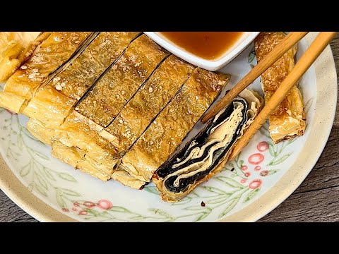 Видео: Вкусный способ съесть кожуру тофу, завернуть в 2 листа морских водорослей, на вкус как жареная утка!