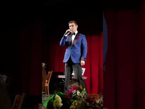 Видео: Денис Вертунов "Снег кружится" ЦДРИ