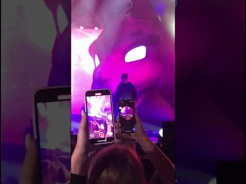 Видео: Егор Крид - Меньше чем три (Калининград 02.03.2025) Фан-Зона