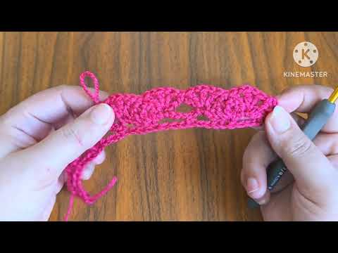 Видео: Как связать легкую женскую шаль крючком с простыми деталями и самобытным результатом.