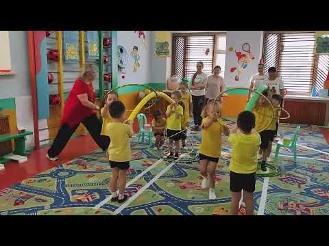 Видео: Организованное мероприятие спортивного клуба "Звёздочки" с приглашением мам.