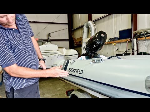 Видео: МЫ ОБЛАЖИЛИСЬ. Учимся ПРАВИЛЬНО ремонтировать хайпалоновую лодку у профессионалов.