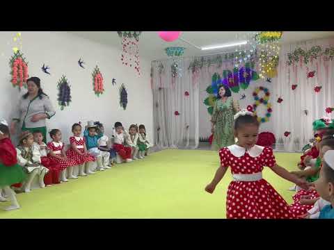 Видео: Әжем менің- алтын адам! 💖 Болашақ тобы. Балалардан тақпақ пен ән.