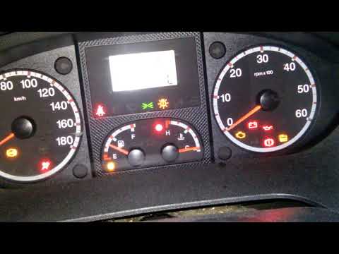 Видео: Моргает маслёнка.(лампочка давления масла)