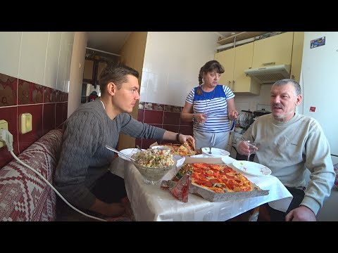 Видео: VLOG у родителей за праздничным столом