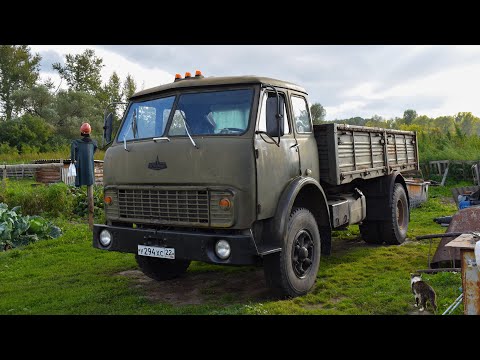 Видео: Грузовик МАЗ-5335. Звук двигателя ЯМЗ-236. / An old Soviet MAZ-5335 truck.