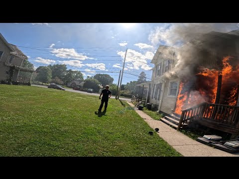 Видео: GoPro: Лестница 2: первый грузовик для тушения пожара в доме