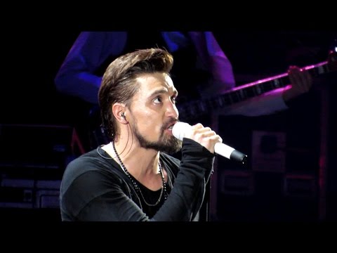 Видео: Дима Билан - Лабиринты (На бис, Крокус 2015)