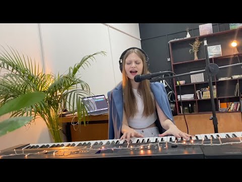 Видео: Алёна Лайфгард - До утра (Лена Лобас piano cover)