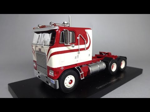 Видео: Седельный тягач Diamond Reo Royale 1975 || NEO Scale Models || Масштабная модель 1:43