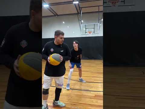 Видео: ИГРЫ С ПОДПИСЧИКАМИ!!! #baskball #баскет #sports #basketball #nba #нба #спорт #dunk