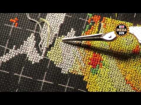 Видео: Как я подружилась с черной канвой (вышивка крестом).