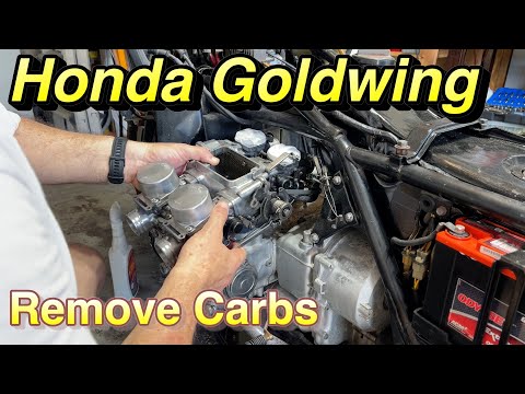 Видео: Honda Goldwing | Снятие карбюраторов 🛵