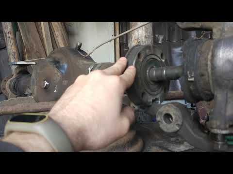 Видео: Передний и задний ведущий мост без токарки на полноприводный полноуправляемый мини трактор
