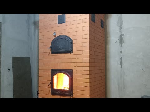 Видео: Каминопечь 4,5х3,5 с хлебной камерой из витебского кирпича. (2025г.)