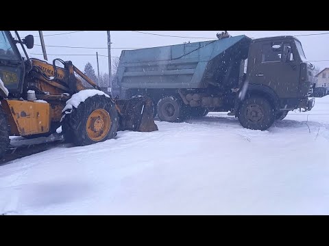 Видео: Замена сальника бортовой экскаватора погрузчика JCB