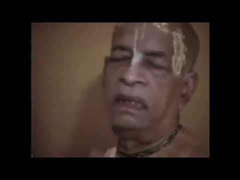 Видео: ПРАБХУПАДА ИГРАЕТ НА КАРАТАЛАХ, МРИДАНГЕ И ФИСГАРМОНИИ