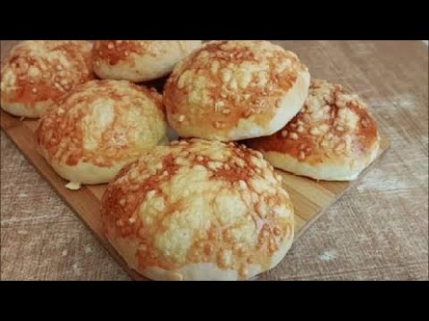 Видео: Лепешки с сыром в духовке Домашняя выпечка на кефире