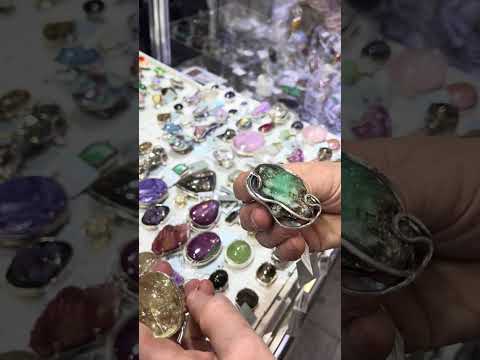 Видео: Фейерверк минералов на Симфонии