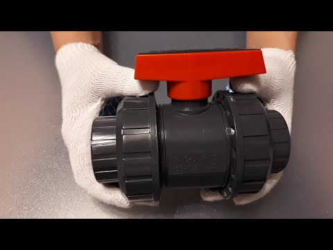 Видео: Кран ПВХ (PVC-U) шаровой разъемный - клеевой пластиковый фитинг бассейна. Кран PVC под клей