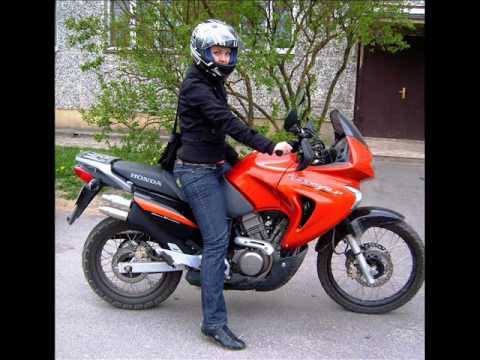 Видео: Она любила только мотоцикл