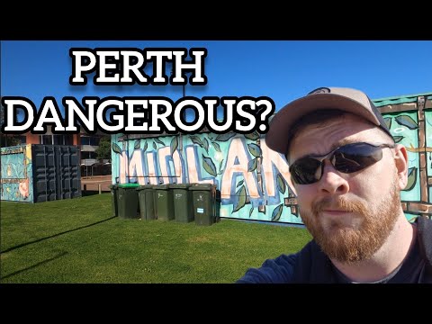 Видео: Мне посоветовали избегать этих районов Перта… Вот я и пошёл 👀