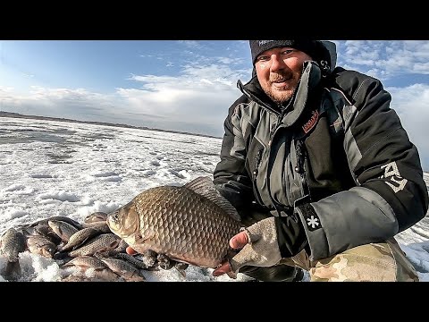 Видео: АПРЕЛЬСКИЕ КАБАНЫ! Рыбалка на карася с боковым кивком