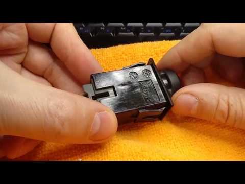 Видео: Замена лампы подсветки положения вкл кнопки подогрева сидений Сузуки Джимни.