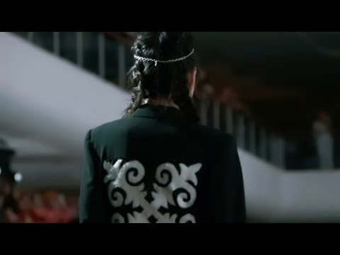 Видео: Kazakhstan Fashion Week 32 сезон Весна-Лето. Показ коллекции Dinara Satzhan