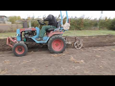 Видео: КМЗ-012 осень 2021 г вспашка