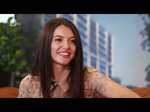 Видео: "Трябваше да се издържам сама": Първите стъпки на една от най-успешните брокерки у нас