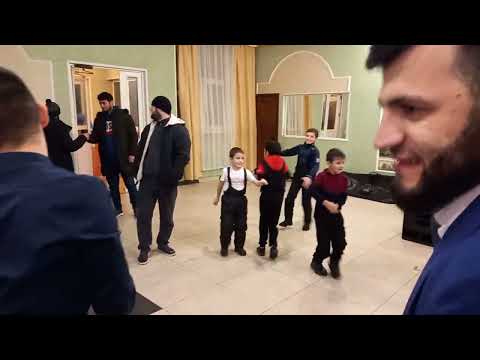 Видео: Шарафи Олим   .   26 ноября 2022 г.