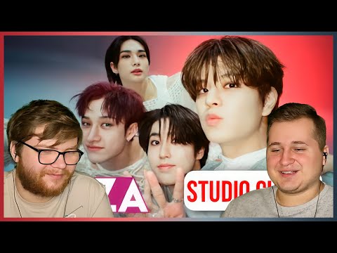 Видео: Реакция на [Русская озвучка Kadza] Stray Kids за кадром LALALALA | STUDIO CHOOM