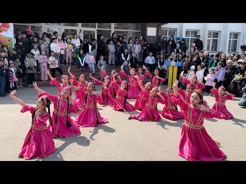 Видео: Уйгурский танец S.t ,,Colorit 🩰”