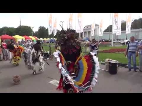 Видео: Camuendo Marka - Amanecer (Daybreak). Москва ВВЦ 18.05.2013