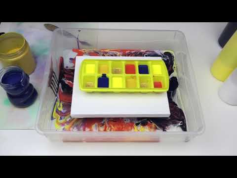 Видео: Залить холст краской из формы для льда?! Смотрите что получится