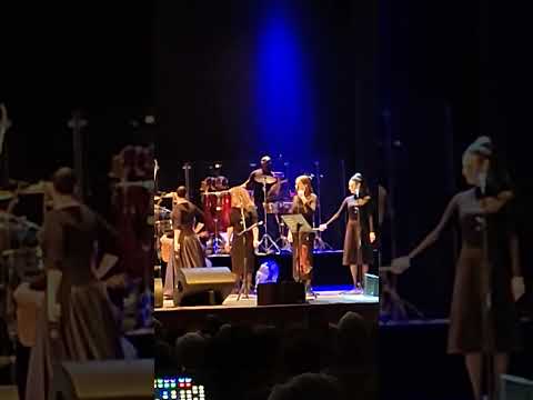 Видео: Елена Ваенга-Я забываю любимого. Череповец. 1.02.2024