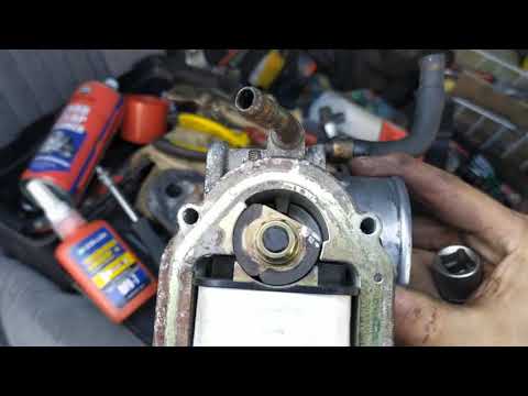 Видео: Моргает Check Engine и не отзывается на педаль газа Carisma GDI 4g93 (отклеился магнит) ошибка p1221