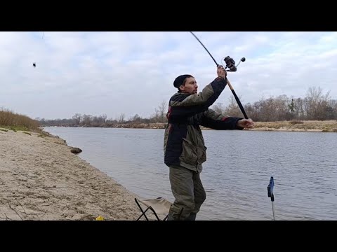 Видео: С ФИДЕРОМ В НОЯБРЕ. ИСПЫТАНИЕ НА ПРОЧНОСТЬ НА РЕКЕ ПРИПЯТЬ.