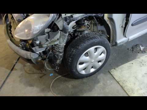 Видео: как снять бампер на ситроен ксара пикассо (всё очень просто).