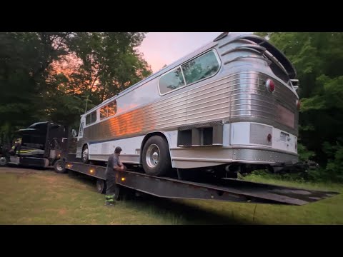 Видео: Неуправляемый двигатель Detroit Diesel в автобусе-трансформере. Диагностика причины неуправляемог...